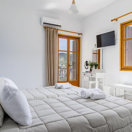 White Lily Aparthotel Skopelos Town Bagian luar foto