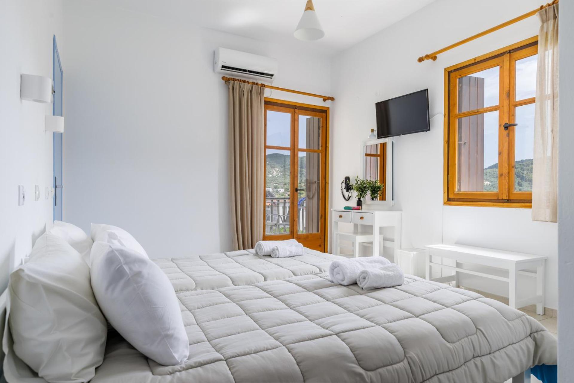 White Lily Aparthotel Skopelos Town Bagian luar foto